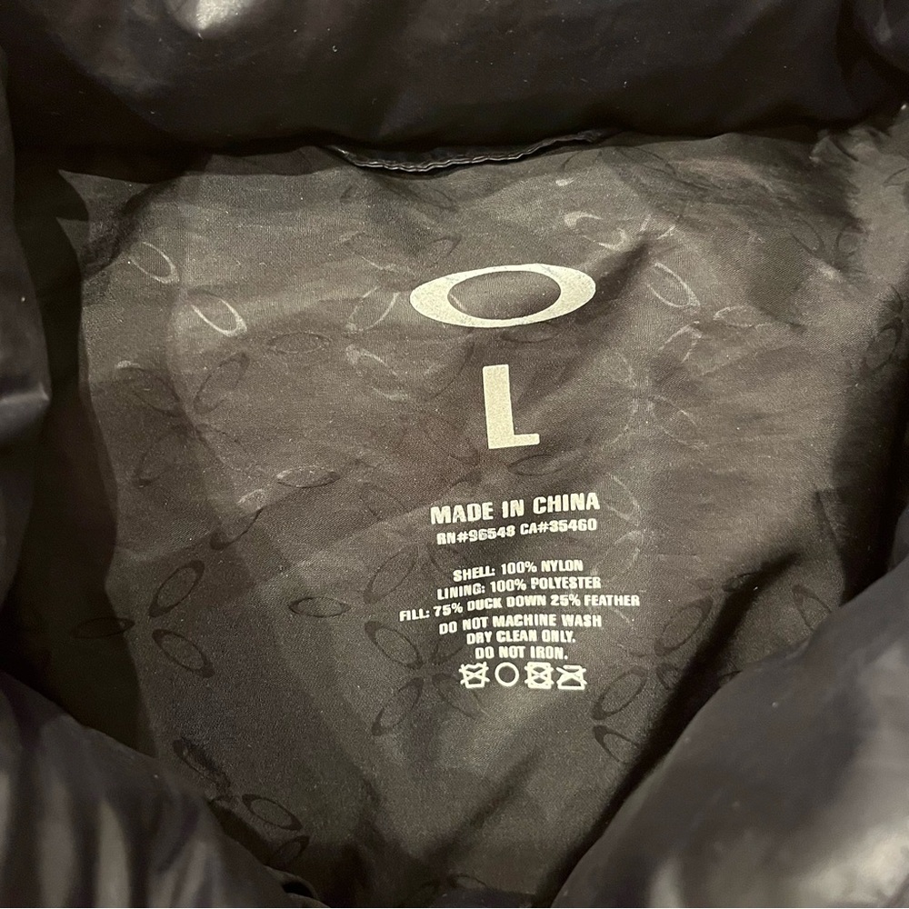 Oakley Mens Large Black Zip Up Down Puffer Jacket 2008 - Picture 2 of 9